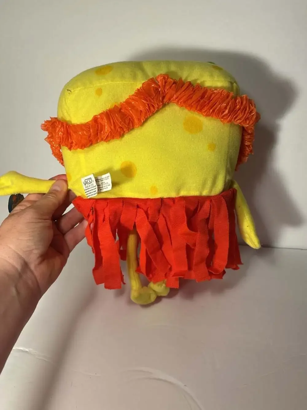 Vintage 2004 Nanco SpongeBob SquarePants Hawaiian Hula Lei Flower Plush
